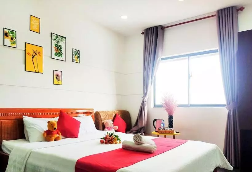 Fotos del hotel Reddoorz Plus Near Hoang Van Thu Park 2:  8