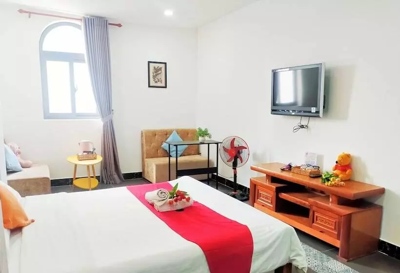 Fotos del hotel Reddoorz Plus Near Hoang Van Thu Park 2:  11