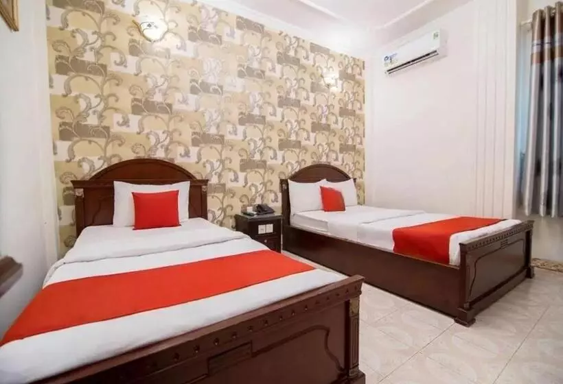Fotos del hotel Reddoorz Plus Near Nowzone Plaza:  2