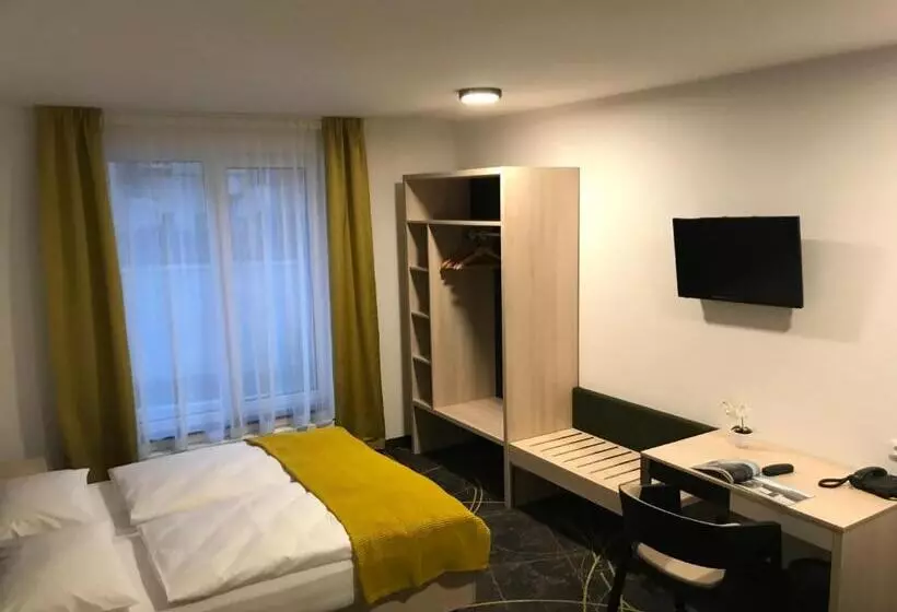 Fotos del hotel Valcha:  9