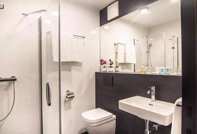Fotos del hotel Valcha:  7