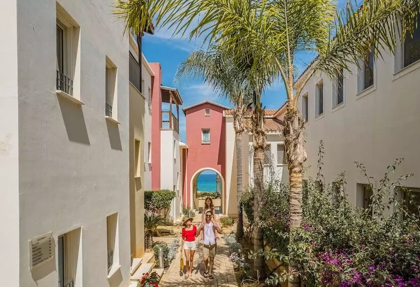 Fotos del hotel Louis Althea Beach:  25