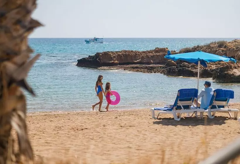 Fotos del hotel Louis Althea Beach:  19
