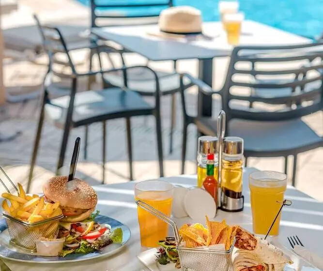 Fotos del hotel Louis Althea Beach:  12