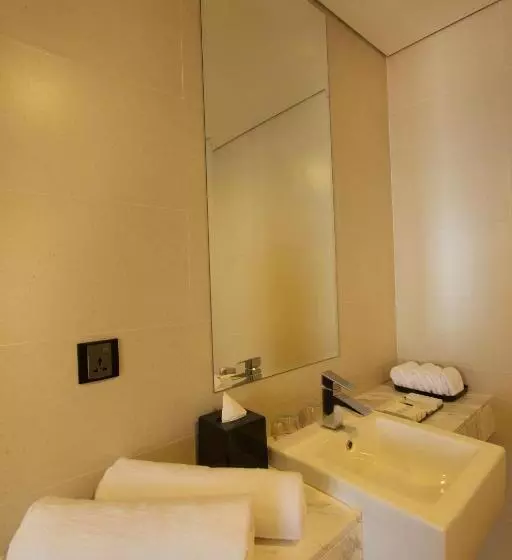 Fotos del hotel The Straits  & Suites:  22