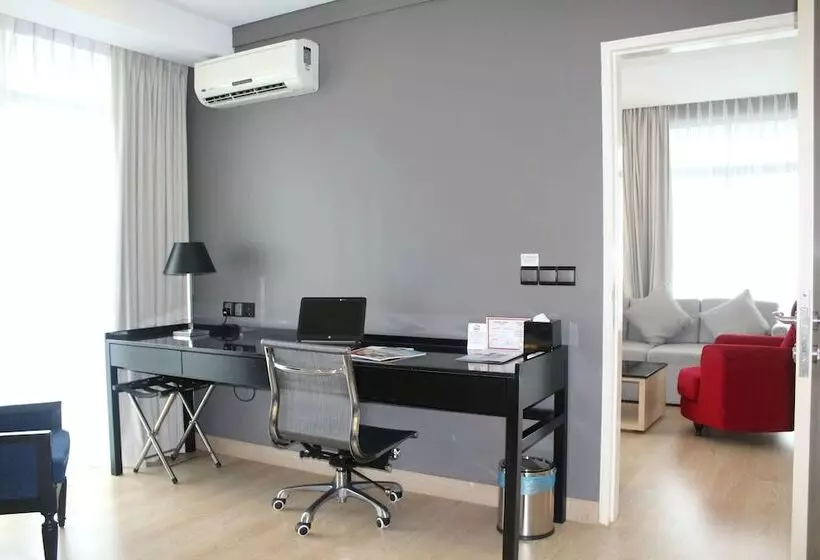 Fotos del hotel The Straits  & Suites:  17
