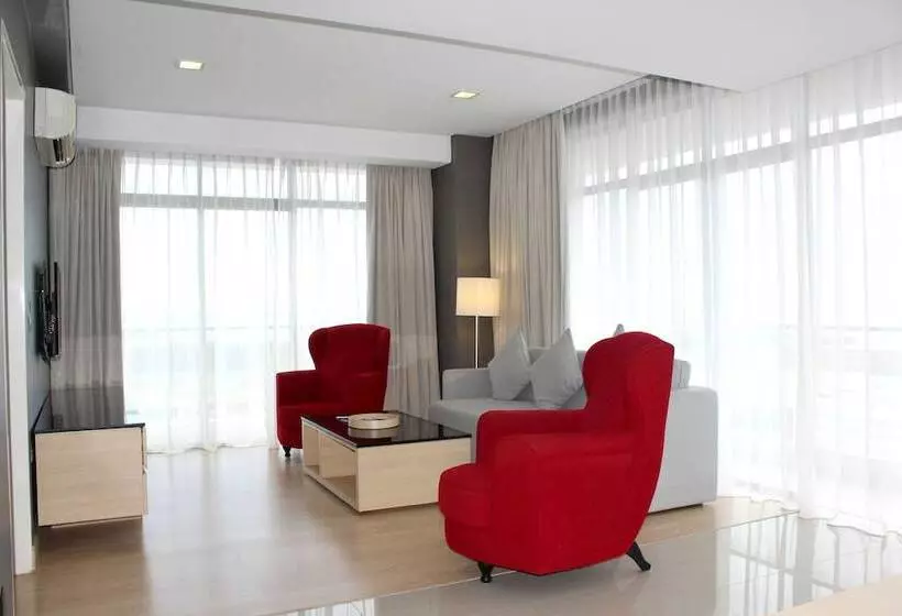 Fotos del hotel The Straits  & Suites:  20