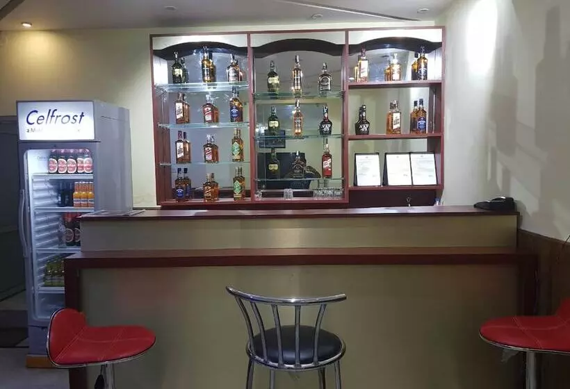 Fotos del hotel Lords Highway Inn:  2