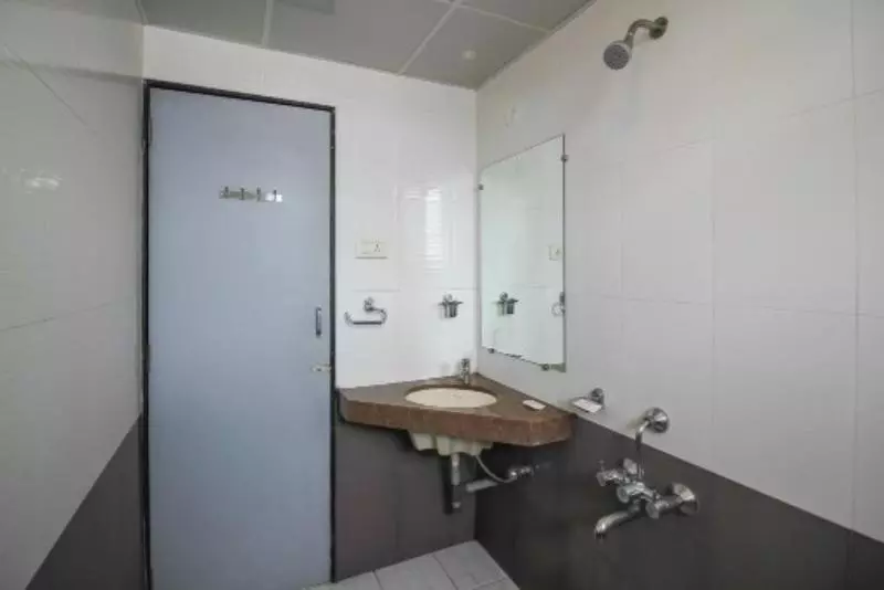 Fotos del hotel Saptaruchi By Fabhotels:  4
