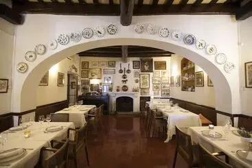 Hostal De La Plaça - Cabrils