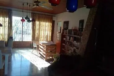 Hostal Lleida - Segur de Calafell