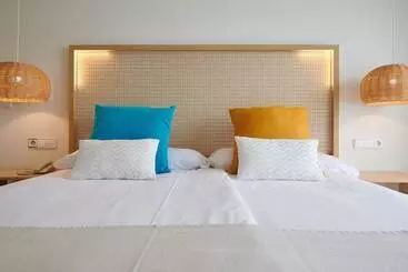 Apartamentos Cala Santanyi - Cala Santanyi