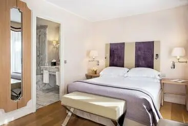 Castille Paris – Starhotels Collezione - Paris