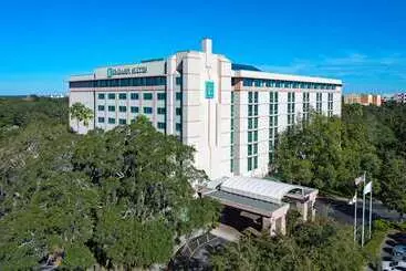 Embassy Suites By Hilton Tampa Usf Near Busch Gardens - Tampa