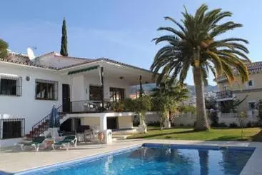 Villa Maria De Waard - Nerja