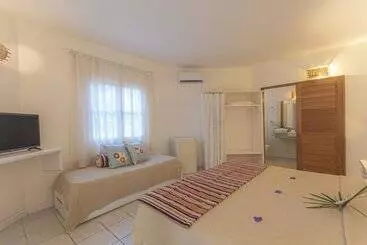 Saint Tropez Praia - Porto Seguro