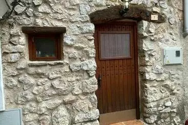 Rural Stone House With Wood Fireplace - El Pinell de Brai