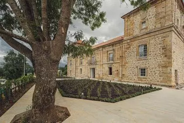 Palacio De Los Acevedo - Entrambasaguas