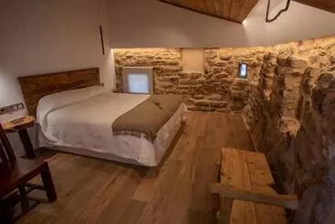 Casa Sanui. Apartaments Turístics Rurals - Sant Esteve de la Sarga