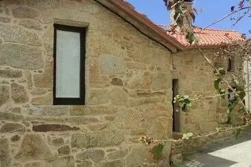 Casa De Canteiro Louro   Muros - Louro