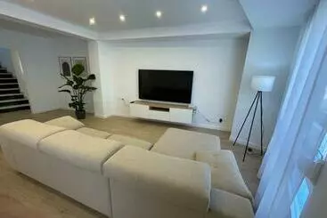 Apartamento Dúplex De Lujo Con Gran Terraza Y Vistas Al Castillo   Centro - Setabis