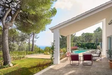 Casa Brisa Boutique Guest House   Gay Men Only - Olivella