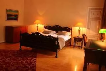 Kartanohotelli Karhulan Hovi - Kotka