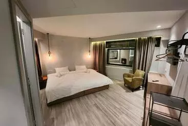 Urban Core Residence - Atenas