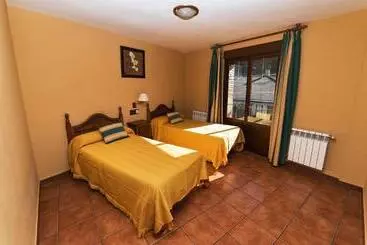 Apartamentos Raisa - Hornos
