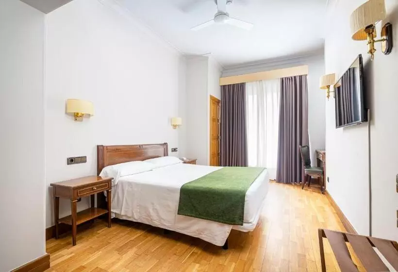 Fotos del hotel Hernán Cortés:  8