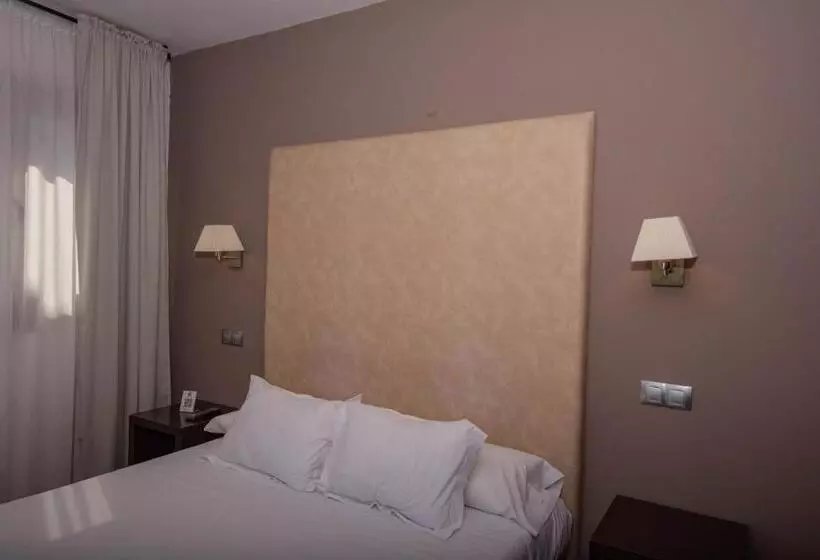 Fotos del hotel La Portilla:  8