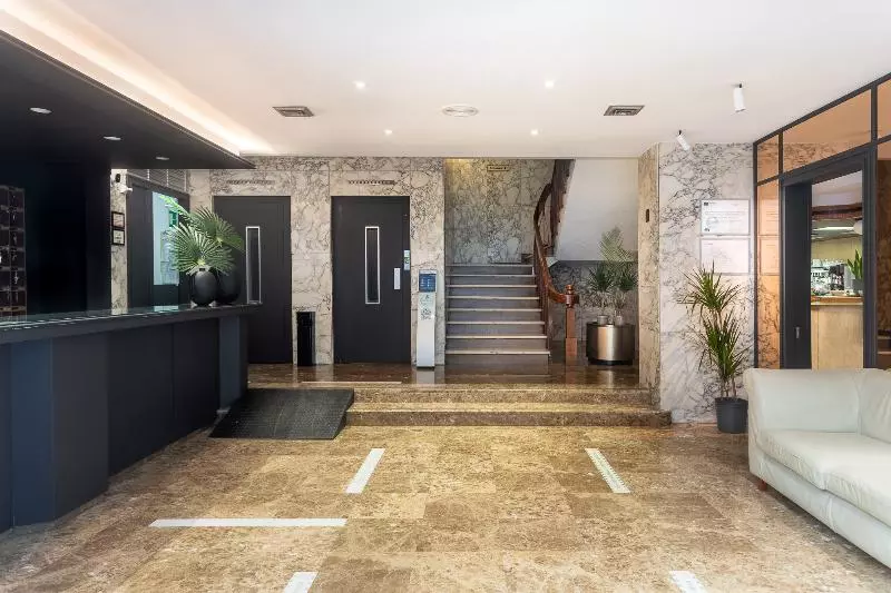 Fotos del hotel Leuka:  3