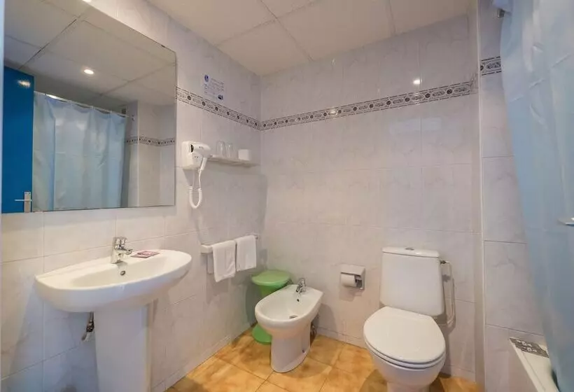 Fotos del hotel Checkin Garbí:  14