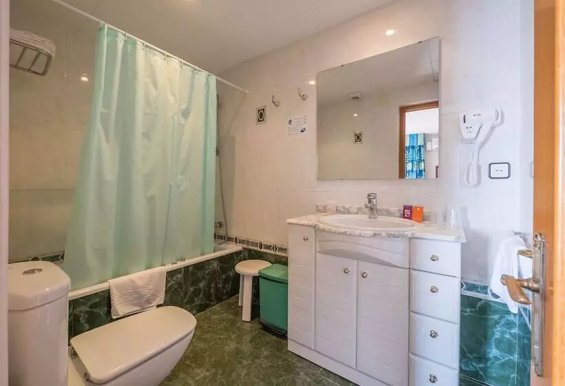 Fotos del hotel Checkin Garbí:  21