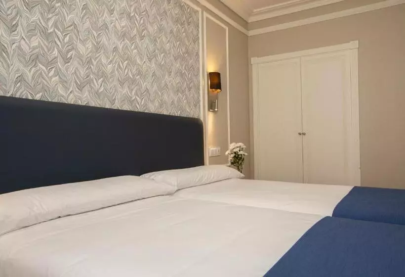 Fotos del hotel Sercotel Corona De Castilla:  24