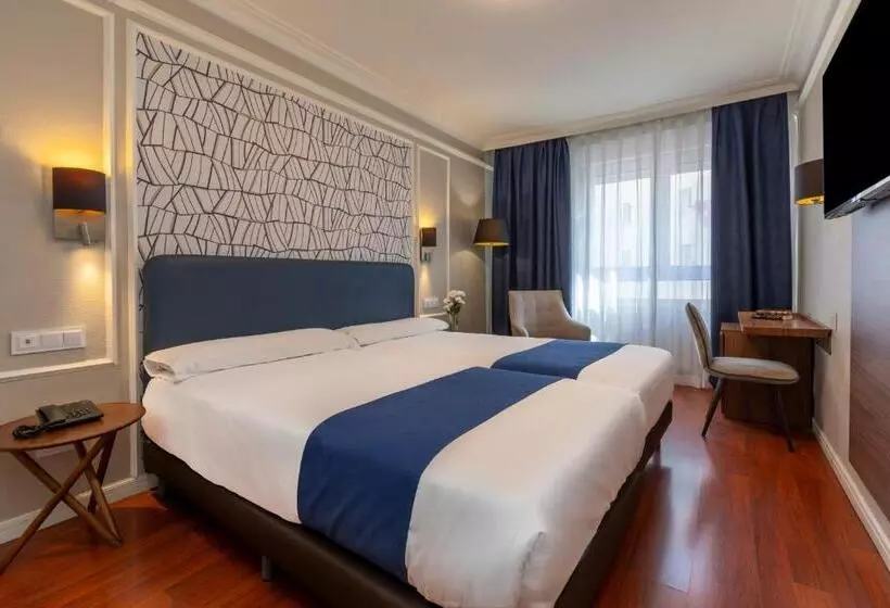 Fotos del hotel Sercotel Corona De Castilla:  17