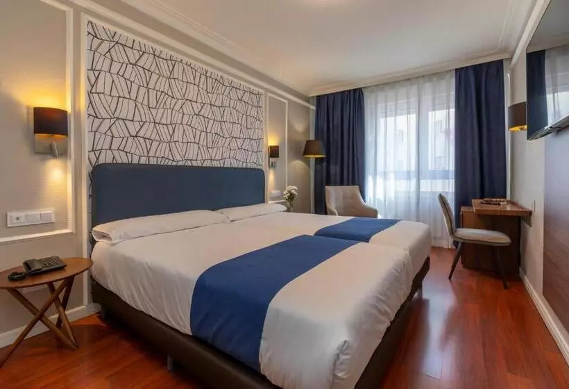 Fotos del hotel Sercotel Corona De Castilla:  16