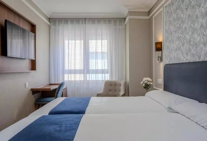 Fotos del hotel Sercotel Corona De Castilla:  15