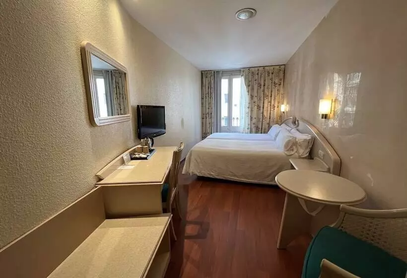 Fotos del hotel Lleó:  4