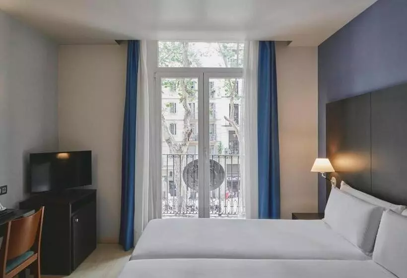 Fotos del hotel Oriente Atiram:  25