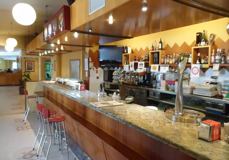 Fotos del hotel Rey Arturo:  5