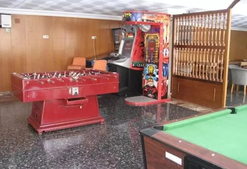 Fotos del hotel Riutort:  6