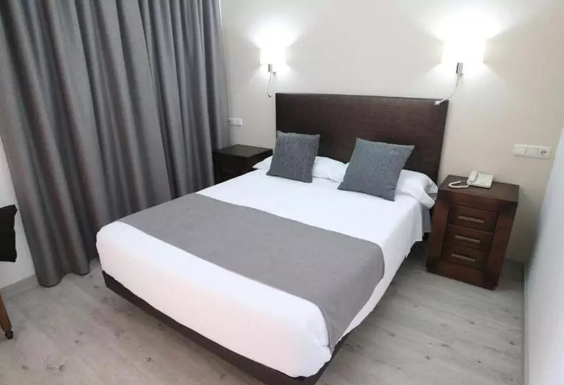 Fotos del hotel Restaurante Santa Cruz:  2