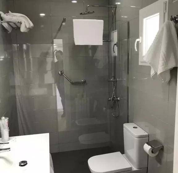 Fotos del hotel Restaurante Santa Cruz:  6