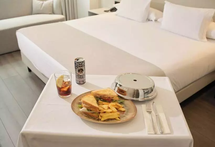 Fotos del hotel Rafaelhoteles Ventas:  93