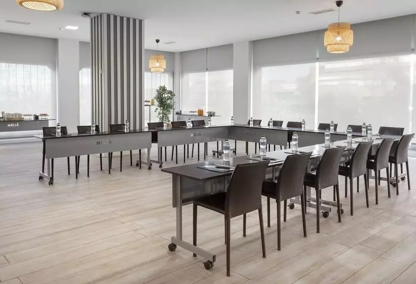 Fotos del hotel Madrid Chamartín Affiliated By Meliá:  28