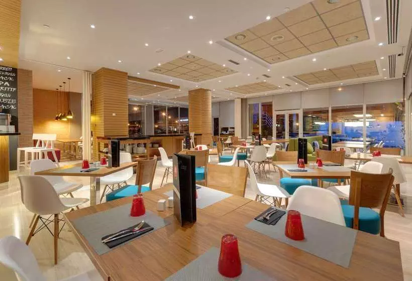 Fotos del hotel Madrid Chamartín Affiliated By Meliá:  39