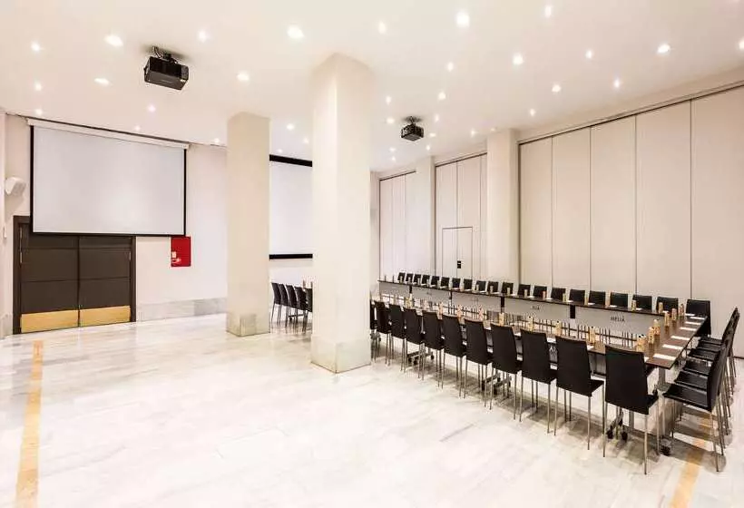 Fotos del hotel Madrid Chamartín Affiliated By Meliá:  20