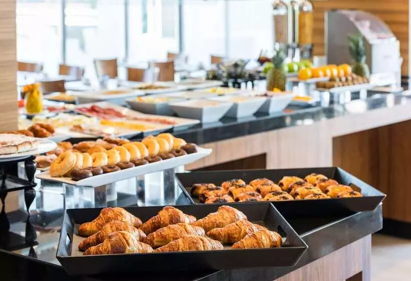 Fotos del hotel Madrid Chamartín Affiliated By Meliá:  10