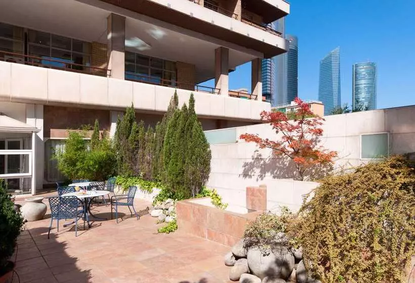Fotos del hotel Madrid Chamartín Affiliated By Meliá:  52